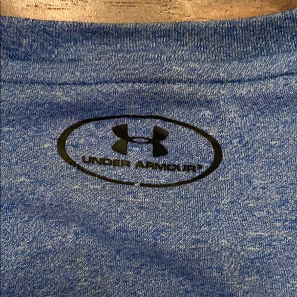Under armour t shirt - Picture 4 of 5